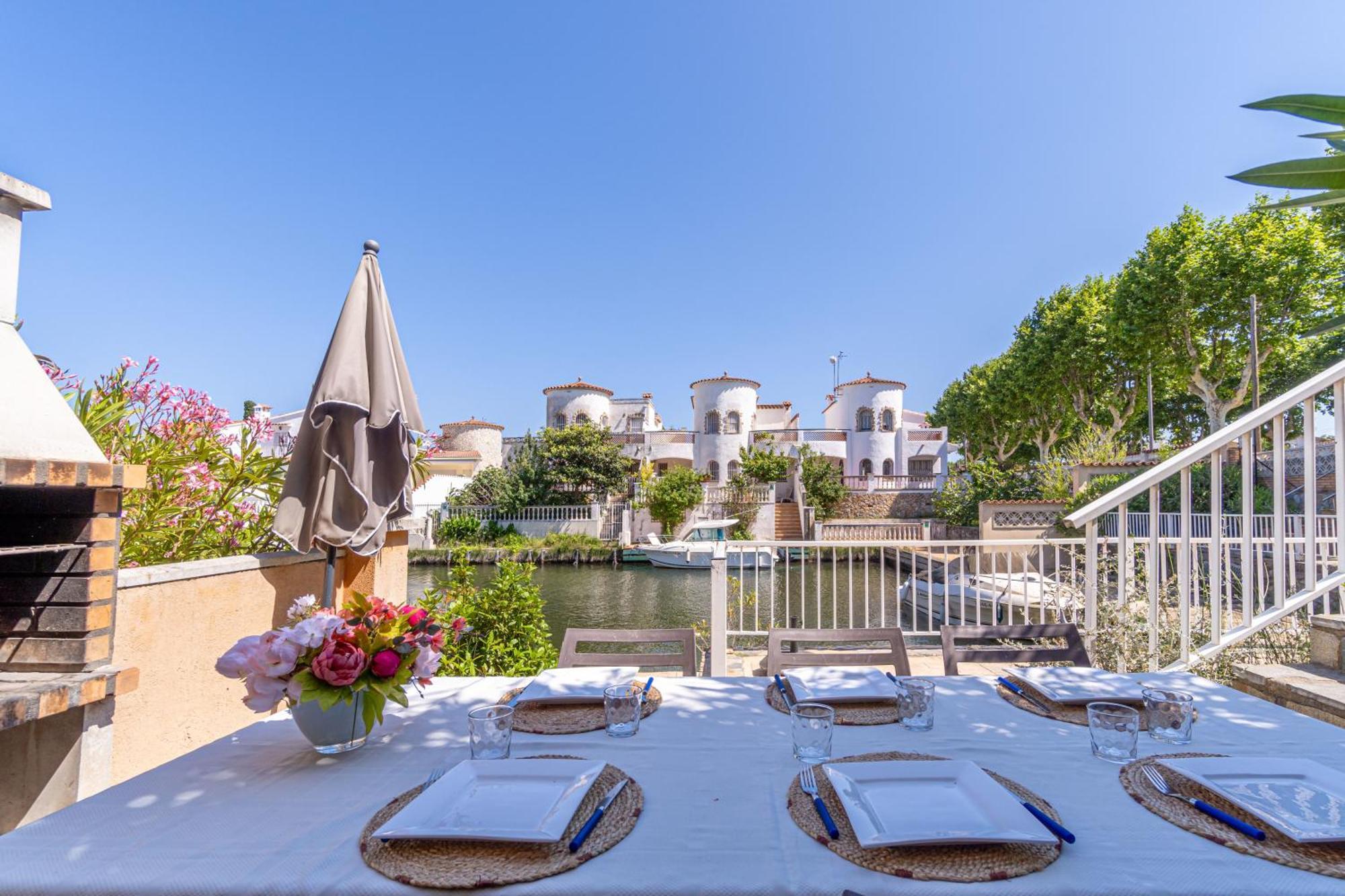Jouvacations Villa Freser Empuriabrava Exteriér fotografie
