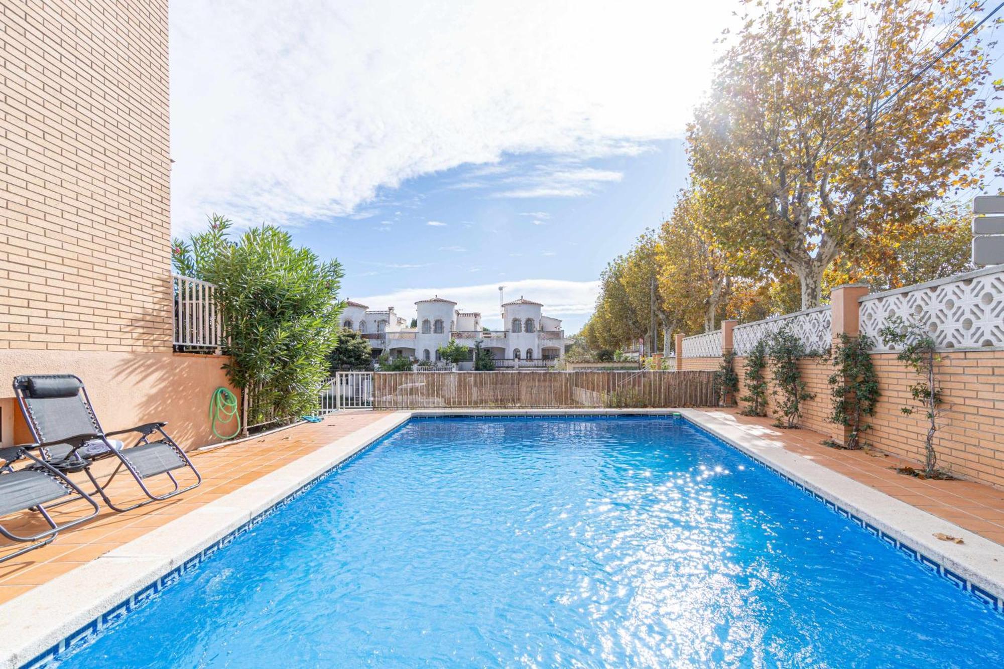 Jouvacations Villa Freser Empuriabrava Exteriér fotografie